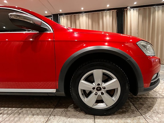 Volkswagen Passat Alltrack 5 of 19
