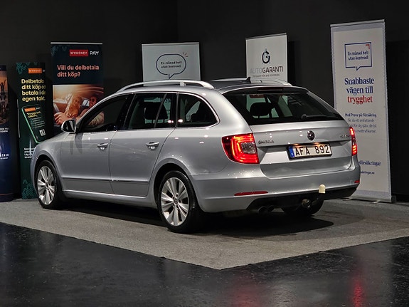 Skoda Superb 8 of 17
