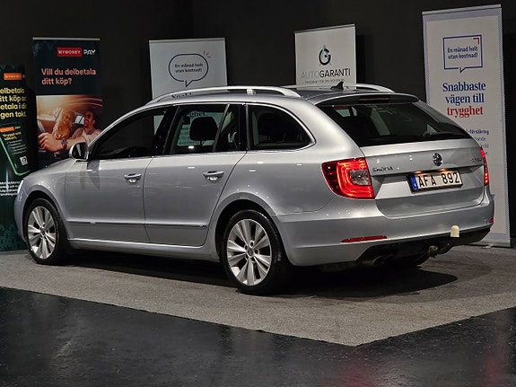 Skoda Superb 9 of 17