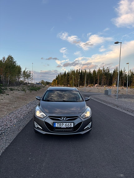 Hyundai i40 2 of 7