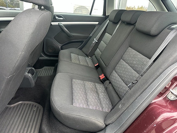 Skoda Octavia 16 of 18