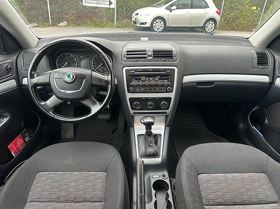 Skoda Octavia 7 of 18