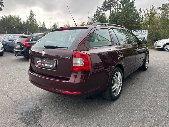 Skoda Octavia 6 of 18