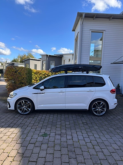 Volkswagen Touran 3 of 23