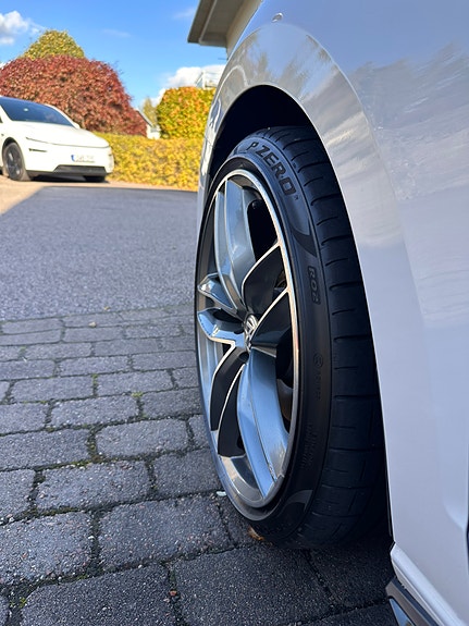 Volkswagen Touran 8 of 23