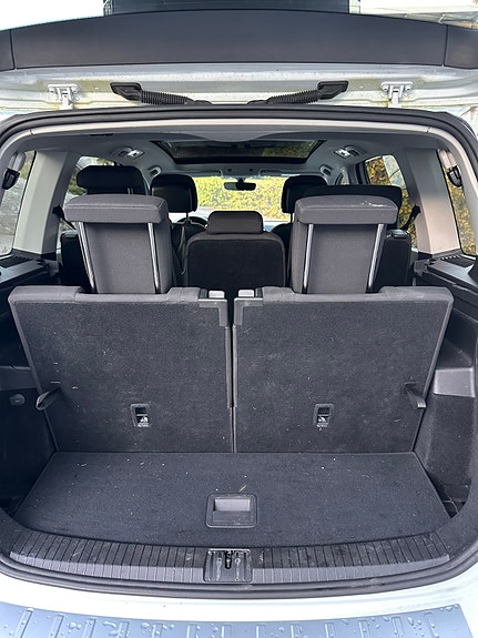Volkswagen Touran 18 of 23