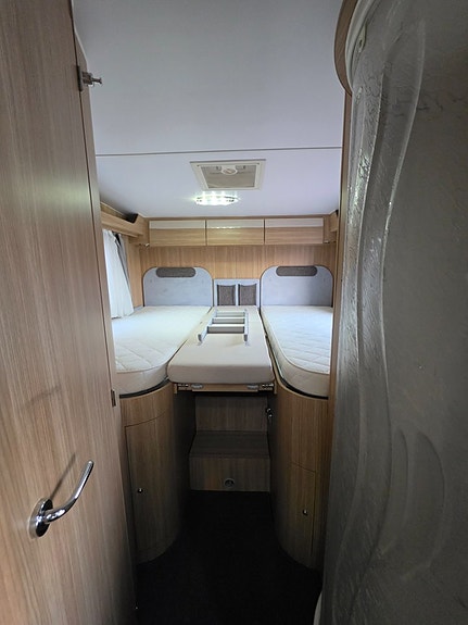 Elnagh Duke 53 Fiat 2.3 Multijet 131 HK |Fukttestad u.a. | Nybesiktigad | Långbäddar 8534 mil |Nyservad | Truma Combi E| 16 of 27
