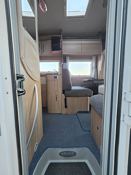 Elnagh Duke 53 Fiat 2.3 Multijet 131 HK |Fukttestad u.a. | Nybesiktigad | Långbäddar 8534 mil |Nyservad | Truma Combi E| 9 of 27