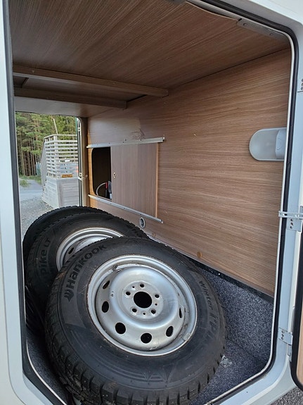 Elnagh Duke 53 Fiat 2.3 Multijet 131 HK |Fukttestad u.a. | Nybesiktigad | Långbäddar 8534 mil |Nyservad | Truma Combi E| 26 of 27