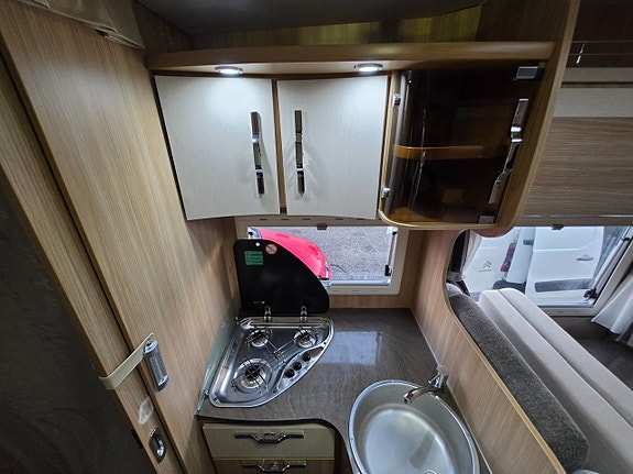 Elnagh Duke 53 Fiat 2.3 Multijet 131 HK |Fukttestad u.a. | Nybesiktigad | Långbäddar 8534 mil |Nyservad | Truma Combi E| 13 of 27