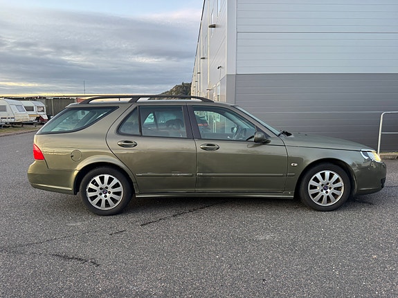 Saab 9-5 3 of 5