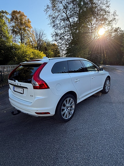 Volvo XC60 9 of 12