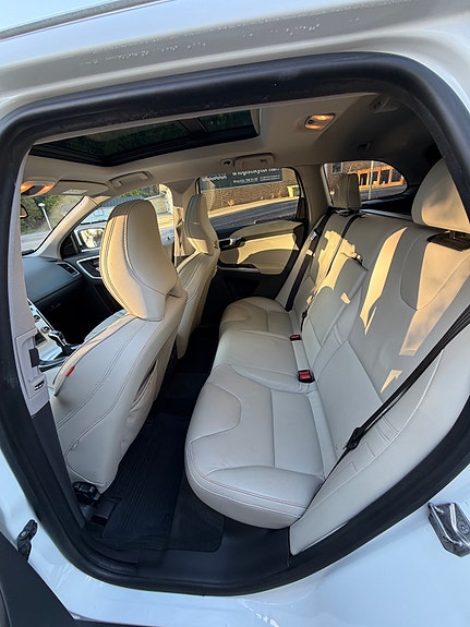 Volvo XC60 11 of 12