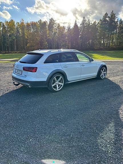 Audi A6 allroad 2 of 6