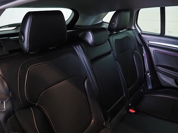 Renault Megane 12 of 25