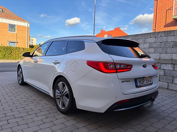 Kia Optima 12 of 30
