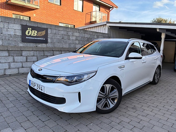 Kia Optima 2 of 30