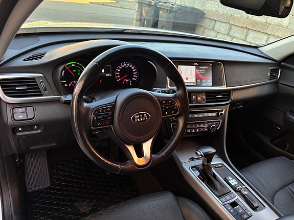 Kia Optima 18 of 30