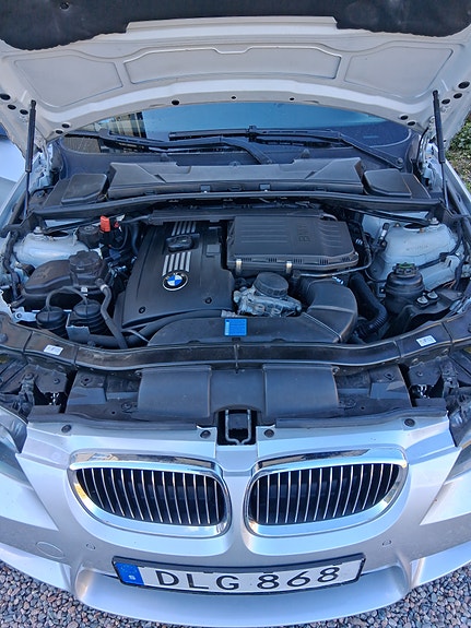 BMW 335i 3 of 9