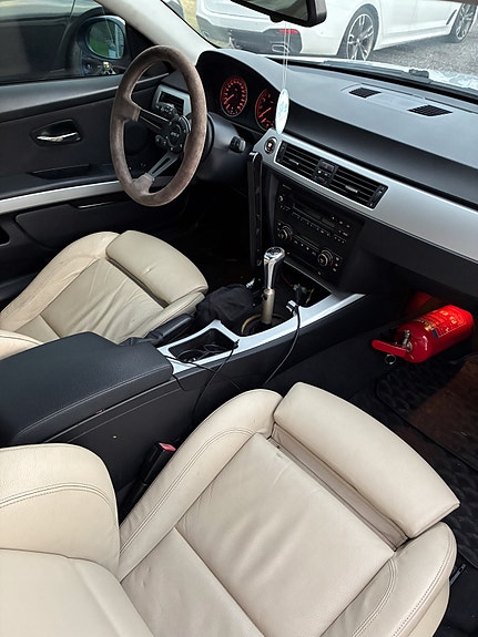 BMW 328i 4 of 7