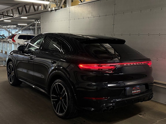 Porsche Cayenne Coupe 4 of 26
