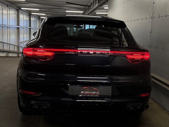 Porsche Cayenne Coupe 6 of 26