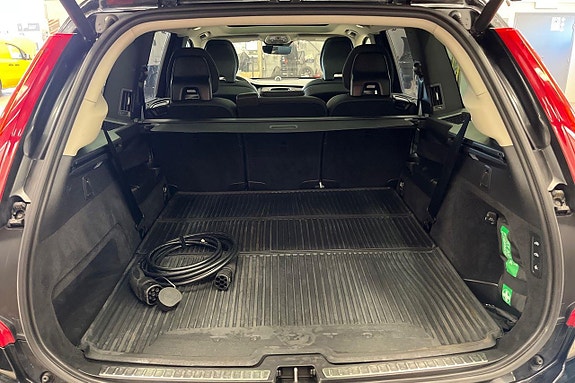 Volvo XC90 27 of 30