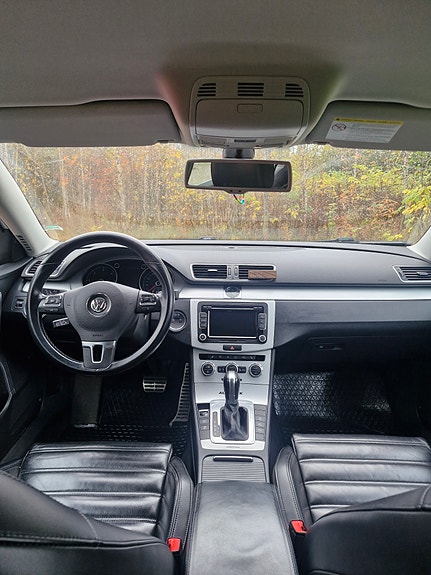 Volkswagen Passat Alltrack 4 of 5