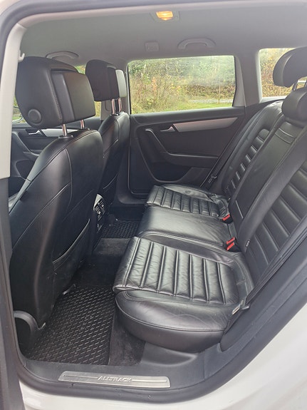 Volkswagen Passat Alltrack 5 of 5