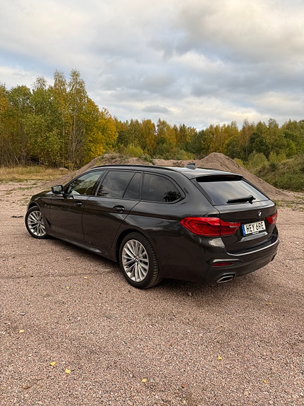 BMW 540i 3 of 16