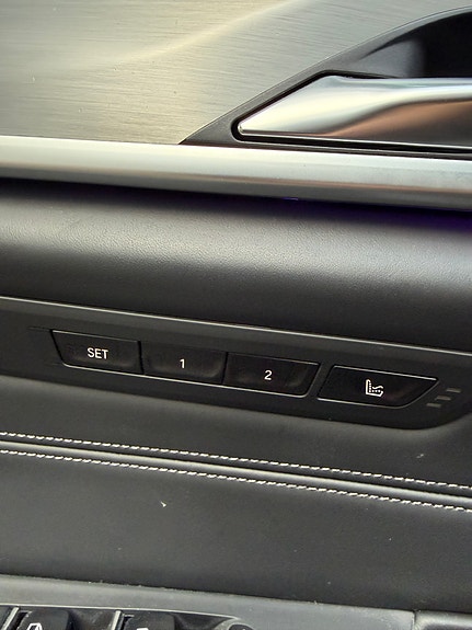 BMW 540i 10 of 16