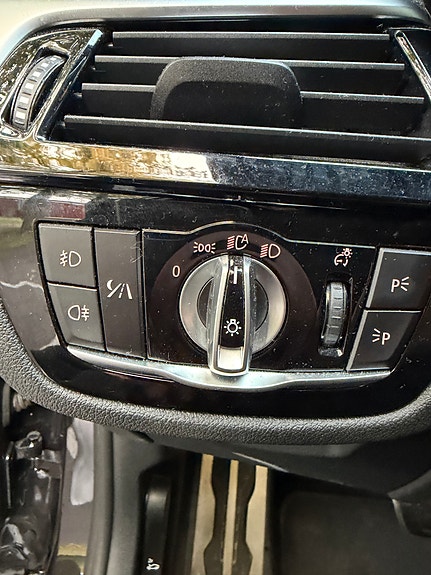 BMW 540i 14 of 16