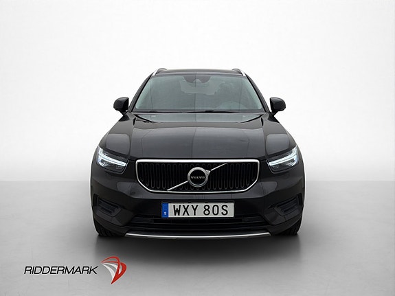 Volvo XC40 2 of 30