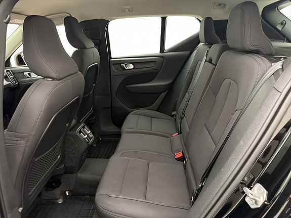 Volvo XC40 25 of 30