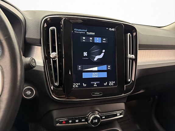 Volvo XC40 18 of 30