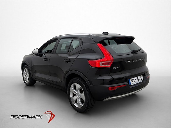 Volvo XC40 8 of 30