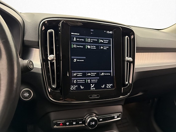 Volvo XC40 19 of 30