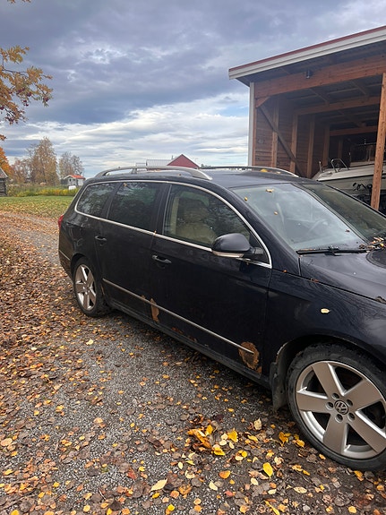 Volkswagen Passat 4 of 6