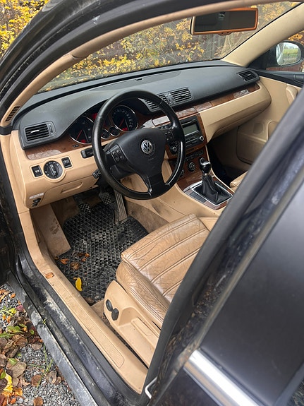 Volkswagen Passat 6 of 6