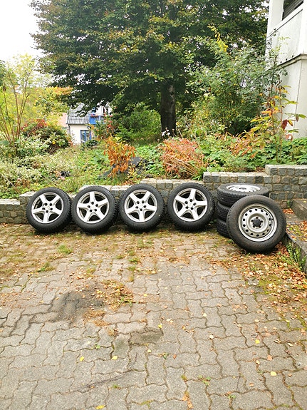 Subaru Impreza 5 of 8