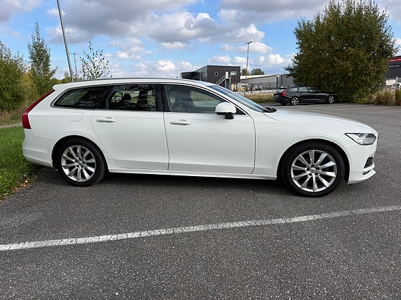 Volvo V90 3 of 9