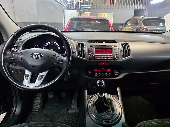 Kia Sportage 4 of 8