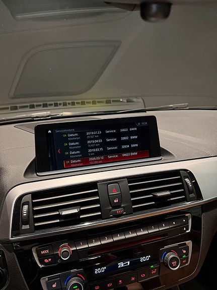BMW 230i 17 of 20