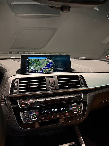 BMW 230i 14 of 20