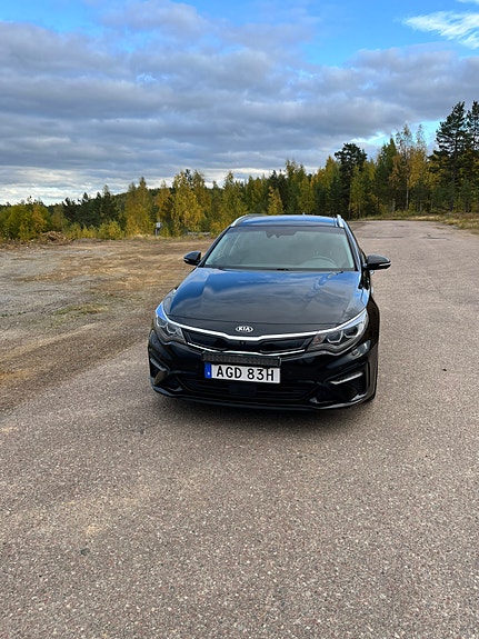 Kia Optima 2 of 8