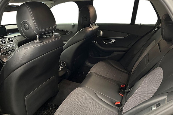 Mercedes-Benz C220 d 17 of 23