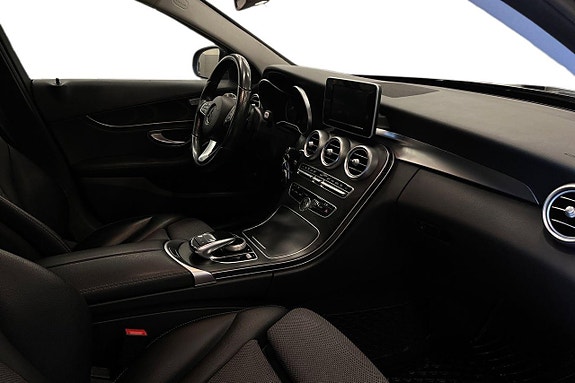 Mercedes-Benz C220 d 16 of 23