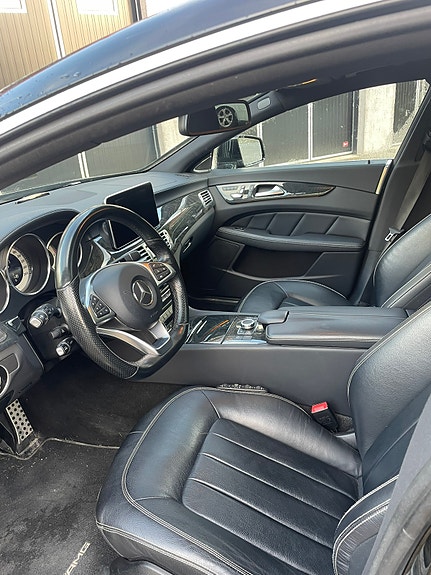Mercedes-Benz CLS350 d 4 of 8