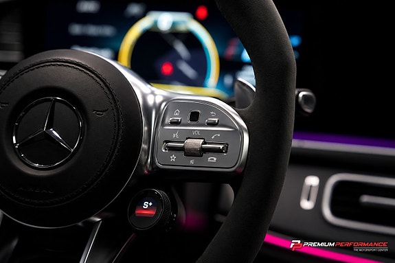 Mercedes-Benz GLE63 21 of 30