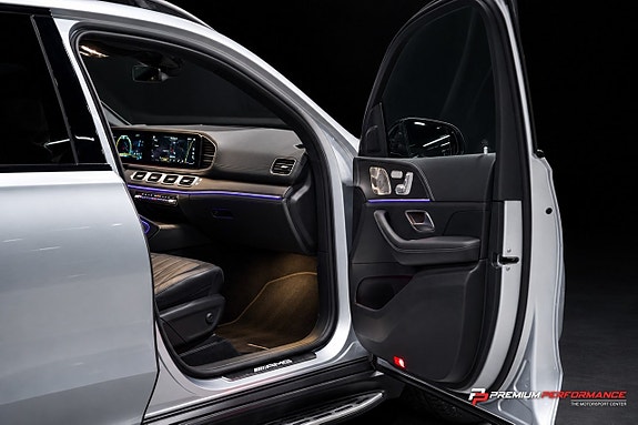 Mercedes-Benz GLE63 29 of 30